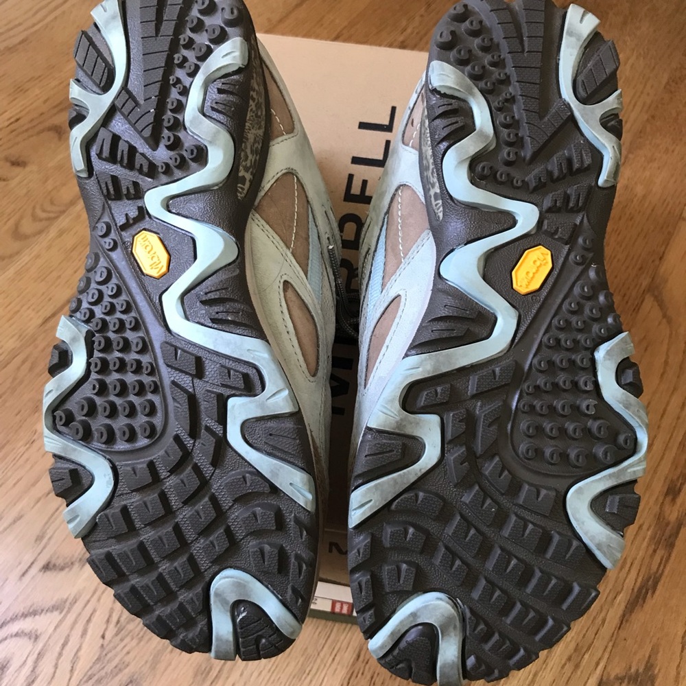 Merrell hiking shoes mint/tan/blue size 9/40 - Picture 7 of 10